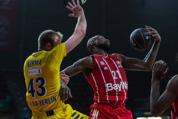 的球迷基础 的球迷基础